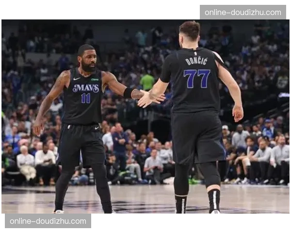 霍姆格伦护框与远投兼备 代表内线进化方向 霍姆格伦护框与远投兼备 代表内线进化方向