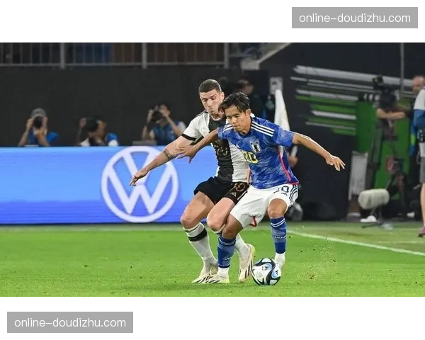 皇家社会年轻化中场显活力 久保健英成进攻发动机 皇家社会年轻化中场显活力 久保健英成进攻发动机