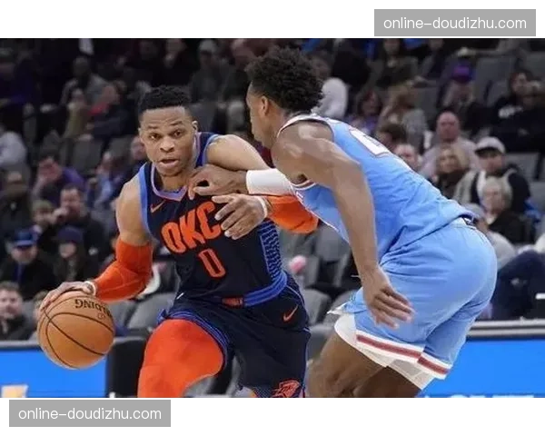 雷霆防守体系解析：霍姆格伦护框与外线换防沟通效率